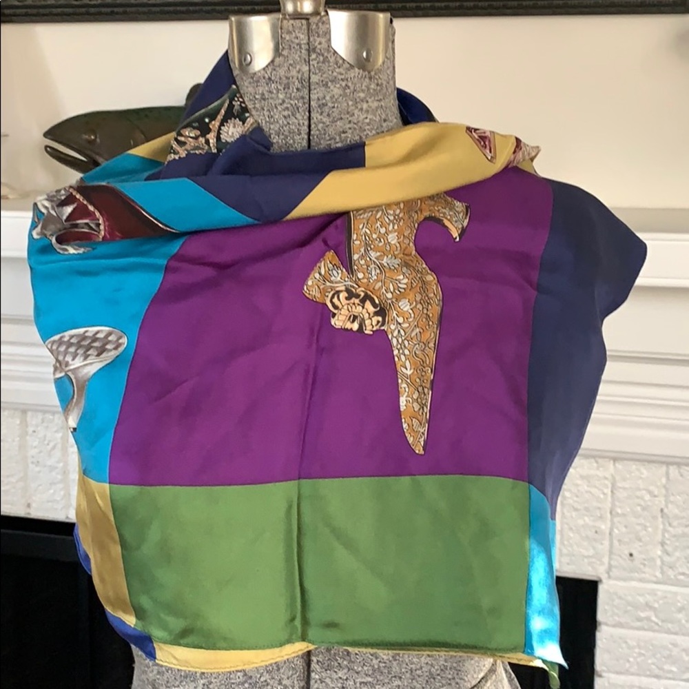 Met Museum Shoe Scarf
